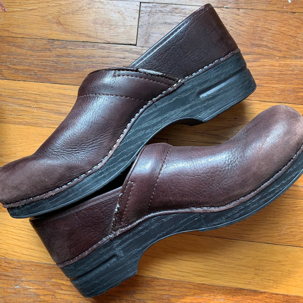 Dansko Professional Men’s Clog- Brown Leather